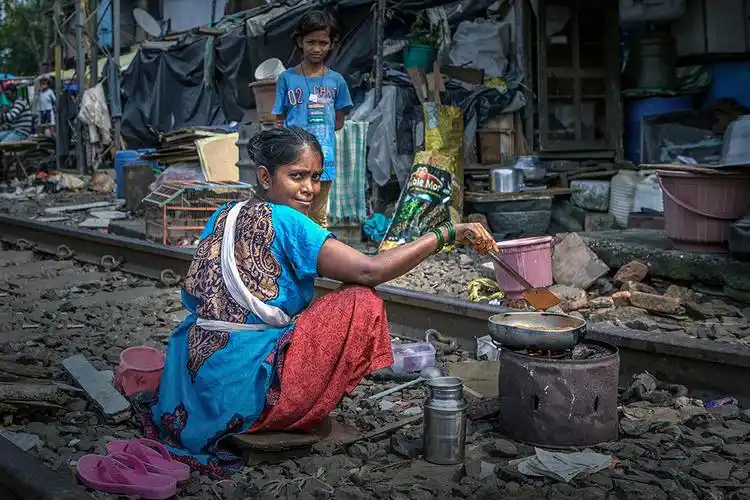 真实的印度——孟买达哈维贫民窟(1)
