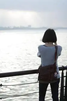 大囍 图片评论 0条  收集   点赞  评论  女生头像 小清新 短发 背