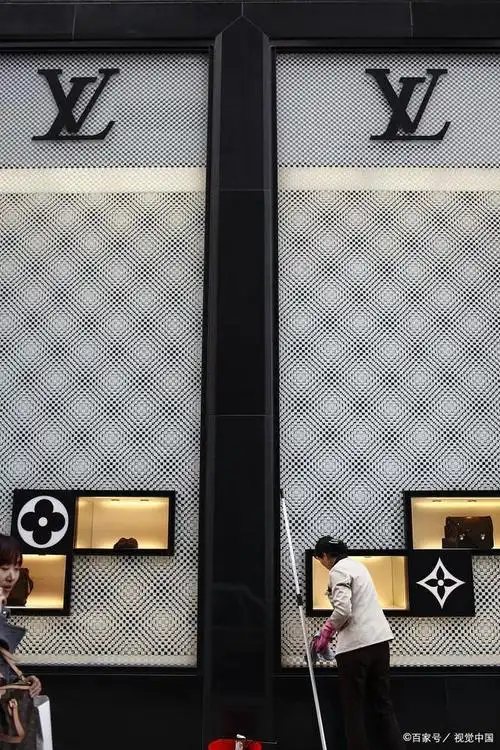 时尚冷知识——路易威登老花logo的由来
