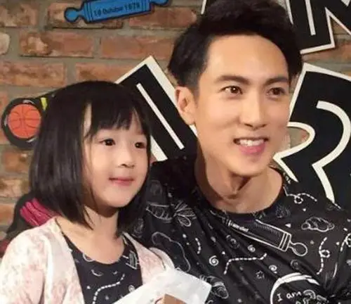 吴尊老婆林丽莹生活照曝光 揭秘二人相识相恋过程