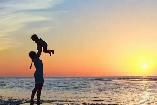 今冬最温暖的一幕!一张照片感动全国!