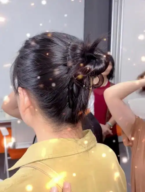 喜欢扎头发的看过来啦,超简单的手法技巧盘好发型