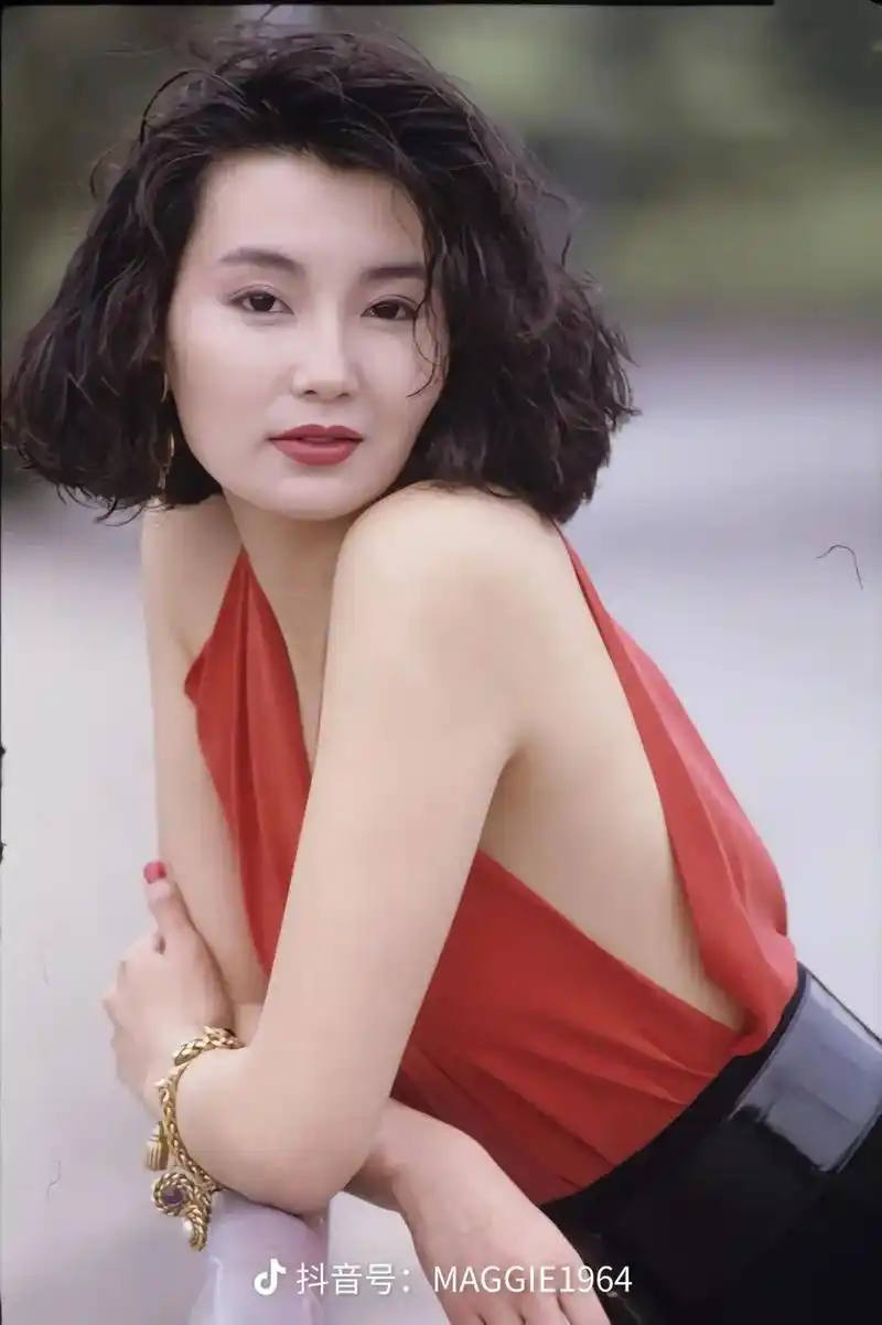 张曼玉 #个人写真 #秀出好身材 - 抖音