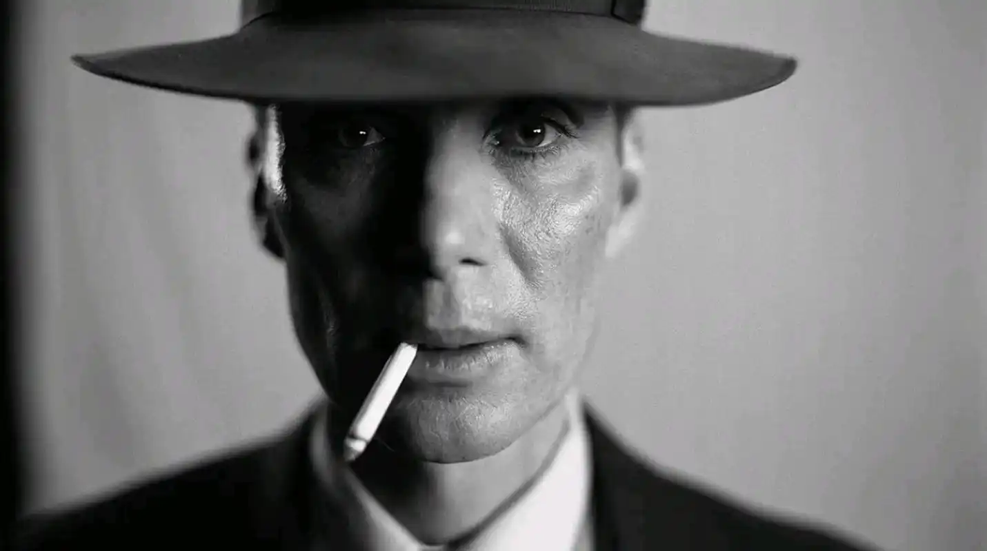 他以为一切都在他掌控之中,其实他什么也掌控不了