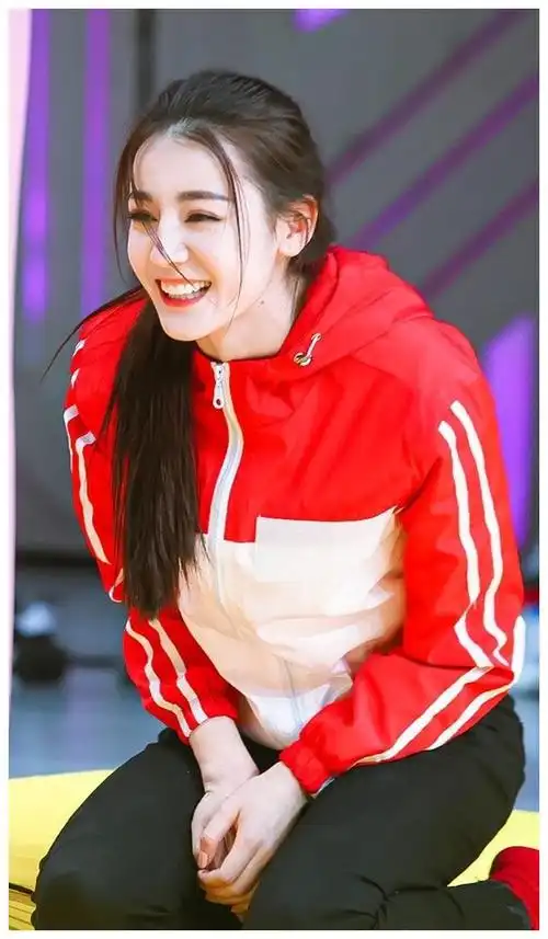 200514 迪丽热巴《快本》呆萌小合集 造型百变散发可爱魅力