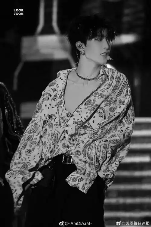 范丞丞超话#锁骨可以养鱼的明星#大家想看那就来看吧,直接可以在丞丞