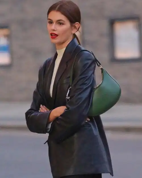 街拍10012021kaiagerber