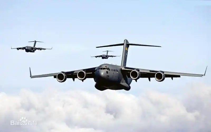 这还需要什么新的运输机 美国已经拥有了世界上最强大的战略空军  望