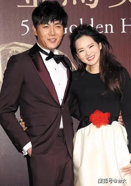 秦昊看伊能静演出真相是什么秦昊看伊能静演出时间过程详解社会热点