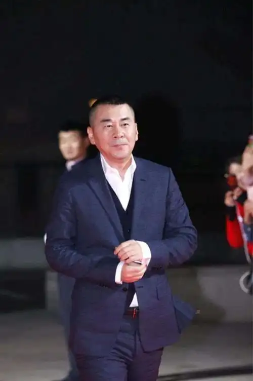 暖心又文艺新疆演员陈建斌为家乡棉花写小诗