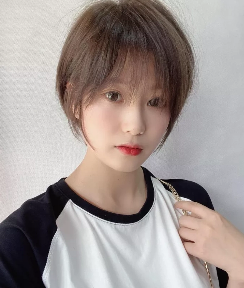 2020精选流行短发29款,一看就很心动,时尚瘦脸还洋气 女人想要变得
