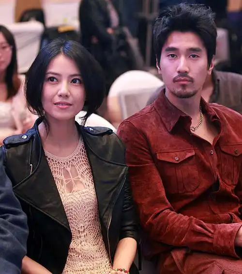 秦凯何姿韩庚江铠同 地下恋情曝光的情侣(图)