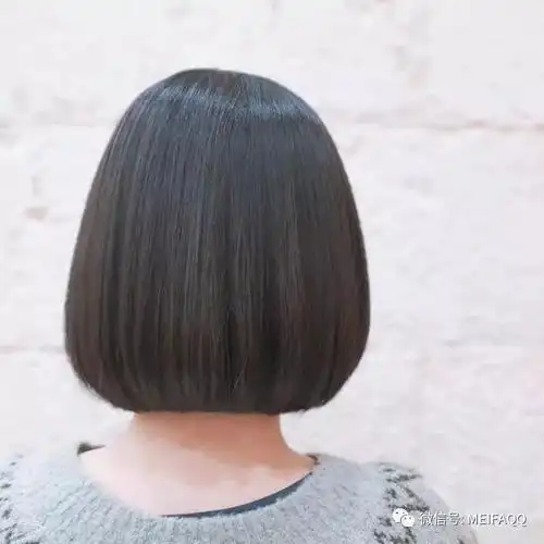 经典的波波头短发不用打理也好看