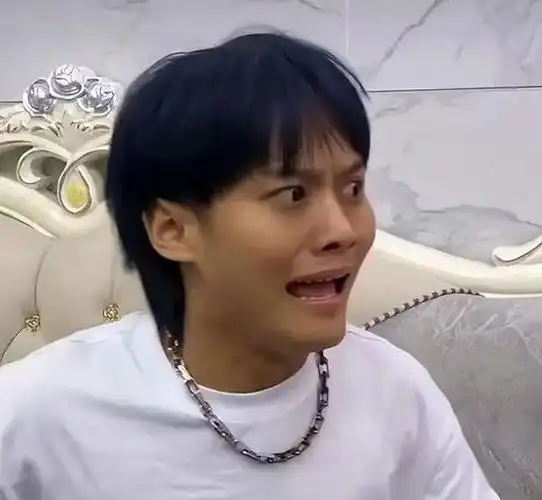 疯狂小杨哥回应一亿元买楼,公司有上万名员工,只想帮助大家就业|网红|