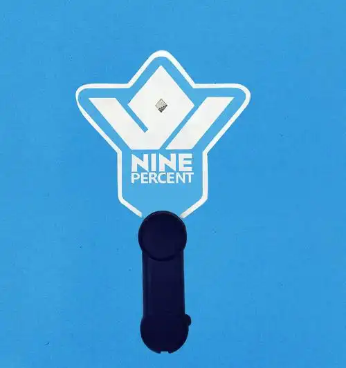 ninepercent应援棒同款手灯朱正廷justin范丞丞周边灯牌npc九色手灯