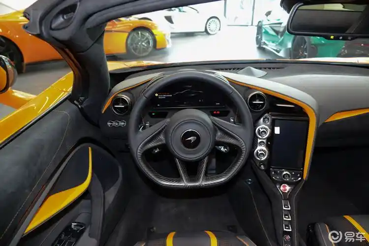 【迈凯伦720s2019款4.0t spider内饰汽车图片-汽车图片大全】-易车