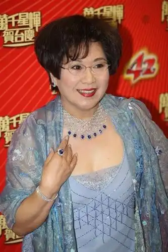 图:tvb群星贺台庆- 李司棋