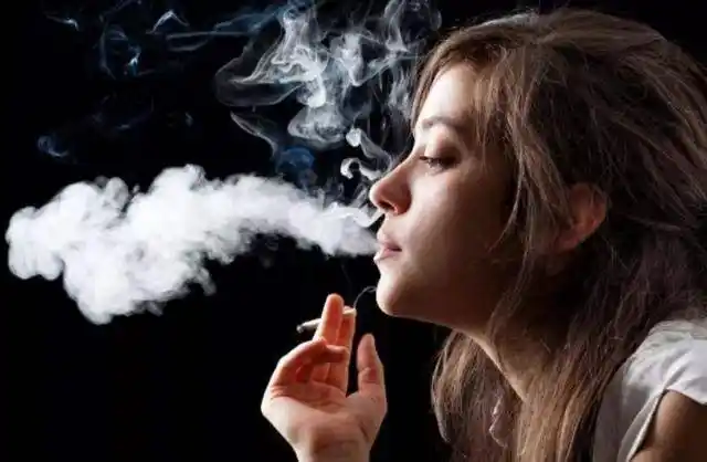 免费咨询!女生抽烟会不会导致不孕不育"免费咨询"-第1张图片-微观博客