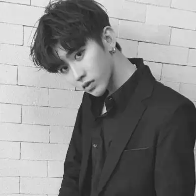 高冷帅气有个性的帅哥头像2020最新暧昧倒过来读是没爱