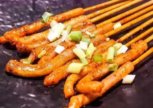 烧烤摊上大量的猪鞭是从哪里来的?看完真相后,很多人都不敢相信