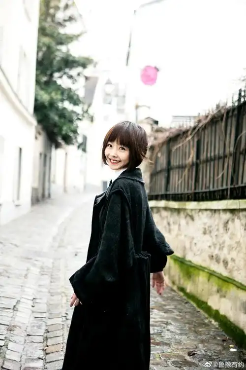 9015鲁小胖@陈鲁豫的电影沙发生日快乐!