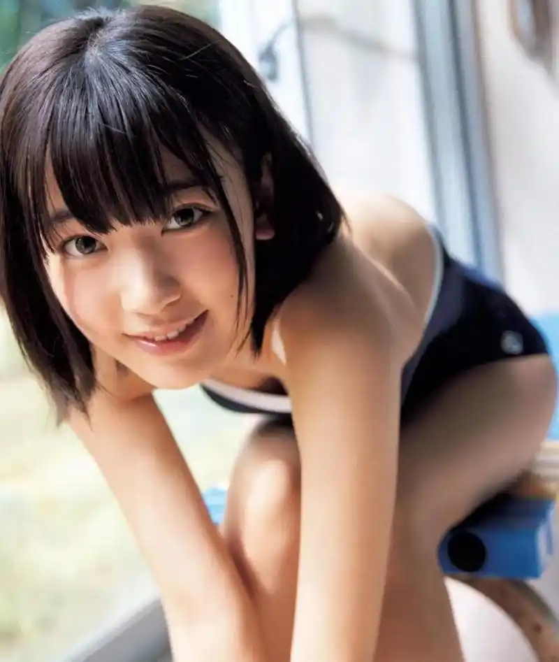 清纯可爱的日系写真少女宫胁咲良 #娱乐最前沿