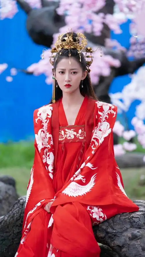 月上重火重雪芝陈钰琪