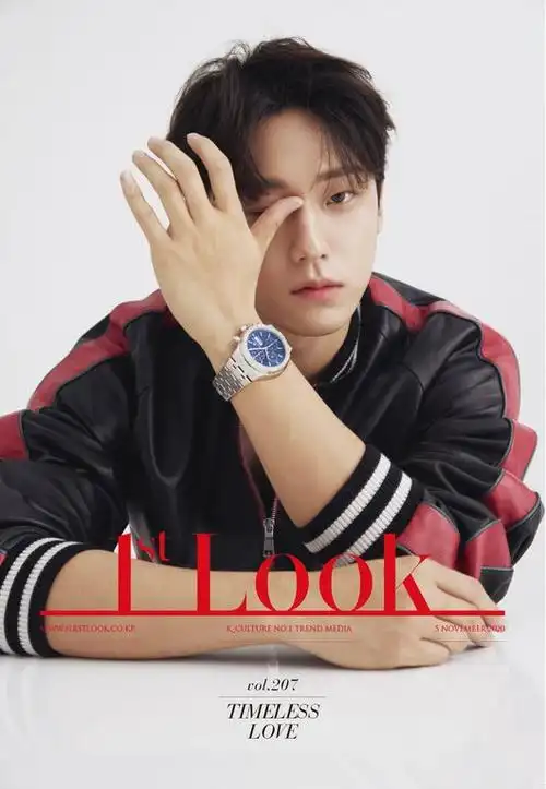 冬日男友再次十八岁李到晛最新杂志写真曝光