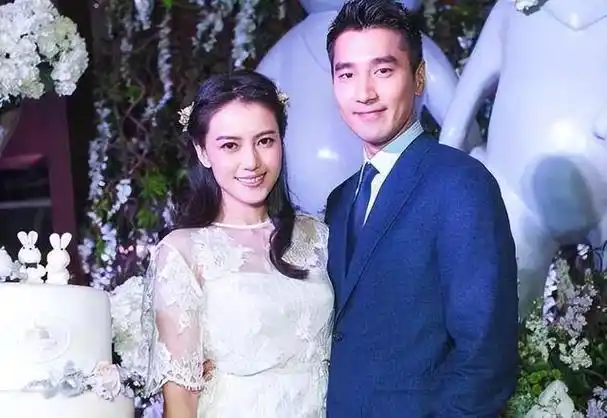 回顾高圆圆嫁给小丈夫赵又廷婚后被宠上天生下一女成人生赢家