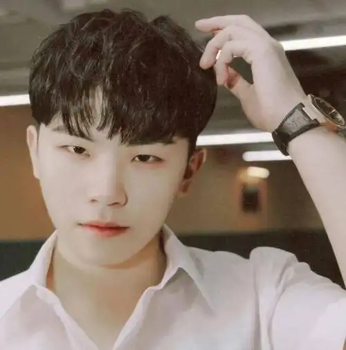 微信头像seventeen李知勋