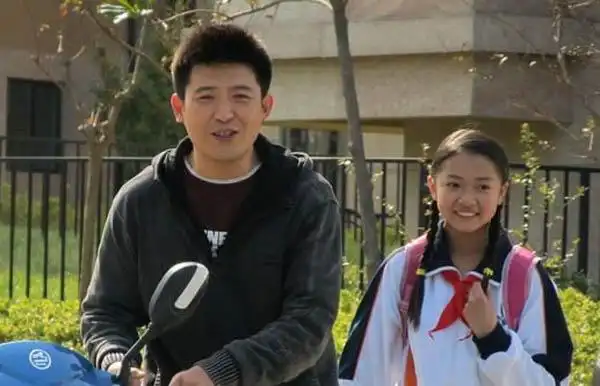 孙涛老婆李莉和孩子照片 妻子竟是同学相濡以沫好幸福