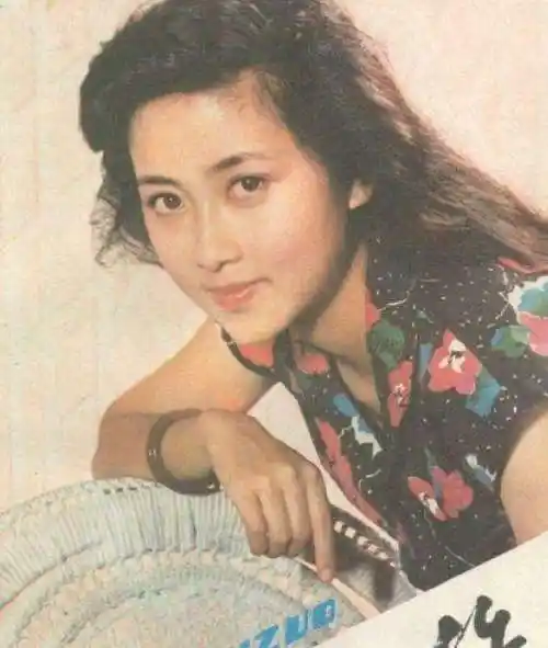 87年版本的聊斋美女一个比一个女花姑子第一