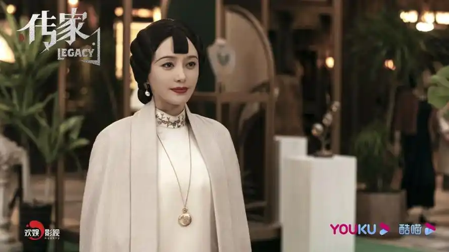 影视秦岚吴谨言传家中再演姐妹亲密默契