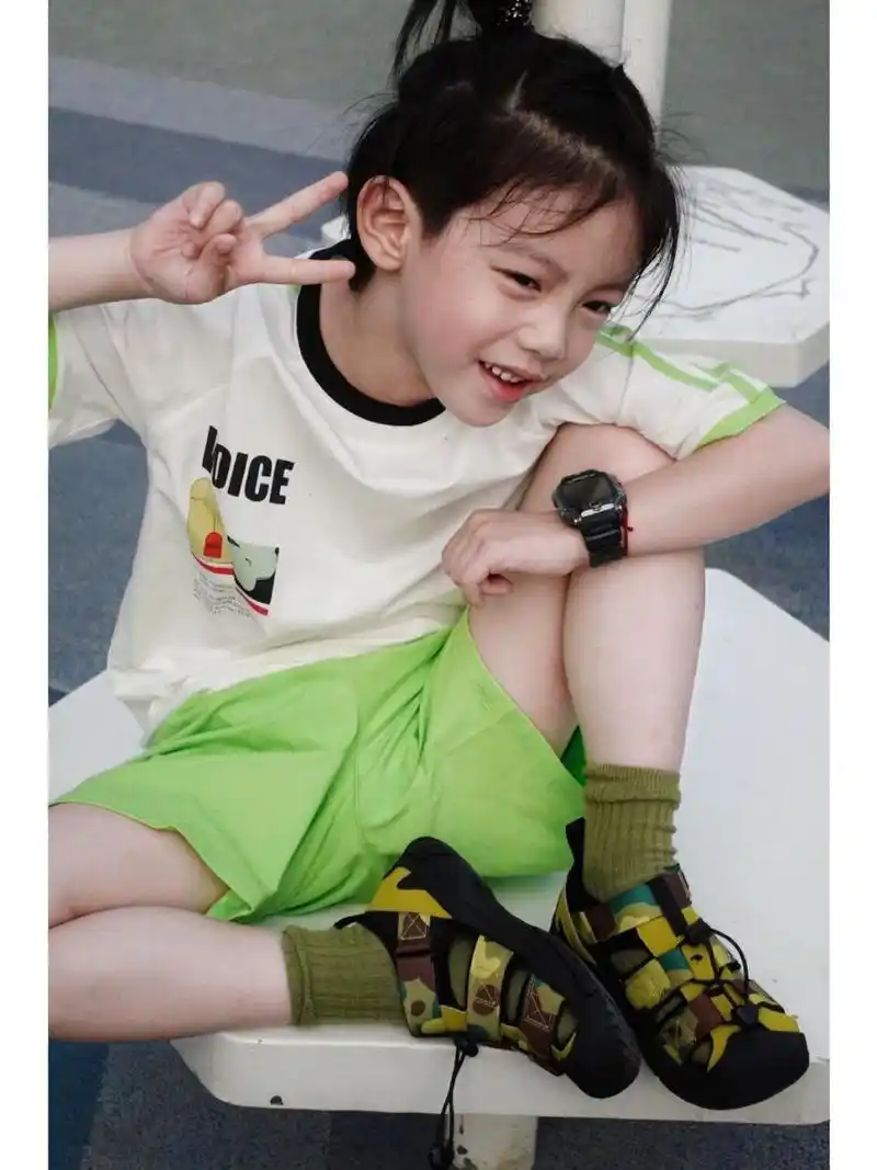 扎辫子的男孩更帅7715 真的搞不懂为啥还有古板的思想觉得扎辫子