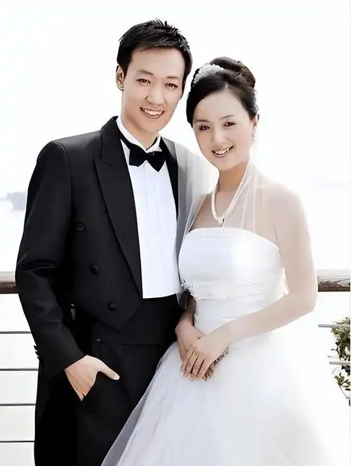 回顾明星夫妻保鲜秘诀:夏雨捧老婆,辛柏青主动认错,鲍蕾靠夸