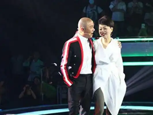 【图】我是演说家刘玉翠老公张卫健 谈抑郁被深情长拥