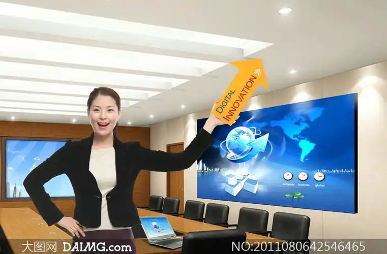 手拿箭头的职场人物psd分层素材