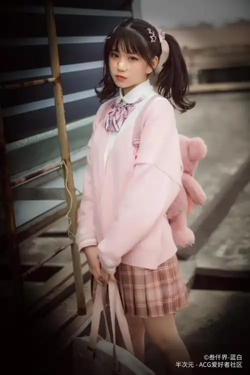 jk制服美少女精神小妹双马尾