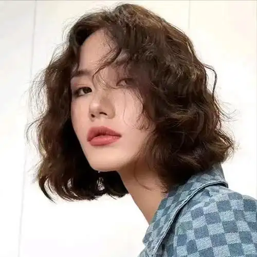 超a短发烫发来了!个性十足,让你在人群中脱颖而出!