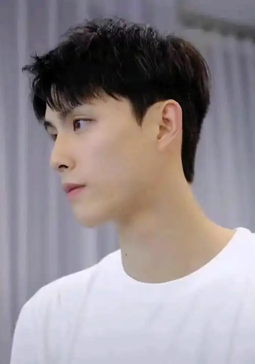 男士发型指南:别乱剪,选择适合你的发型,展现帅气与精神|脸型|短发