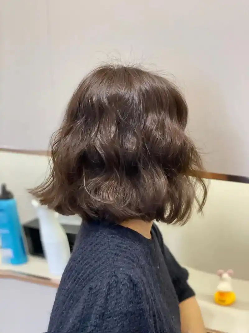 显发量蓬松烫发短发法式卷烫发