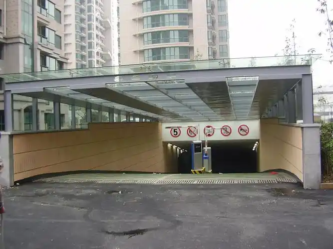 地下车库入口隔声处理