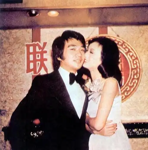 赵雅芝的第一任丈夫是医生黄汉伟.