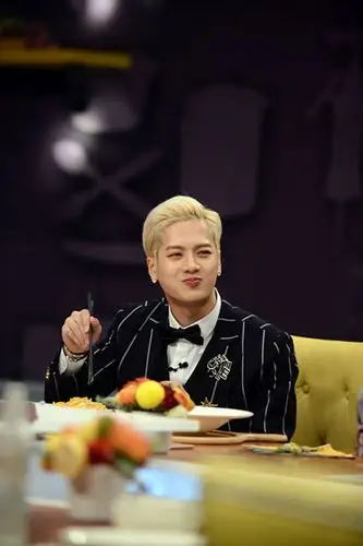 jyp兄弟家族有爱 魏大勋王嘉尔相爱相杀