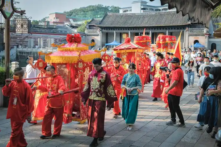 岭南婚俗迎亲组图四幅