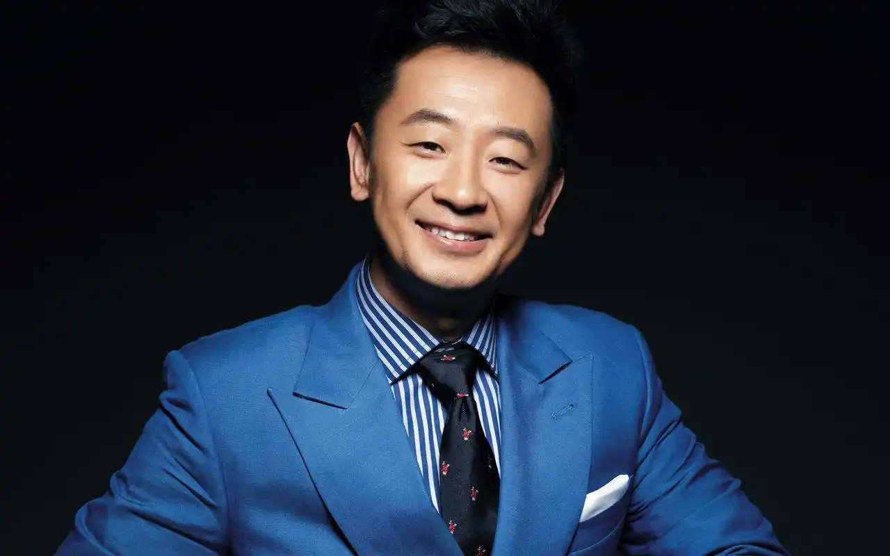 内地男星黄海波个人写真桌面壁纸