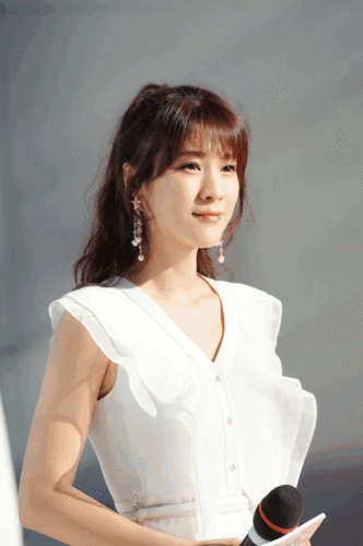 杨丞琳 | 没有裙子的春天,是不完整的!