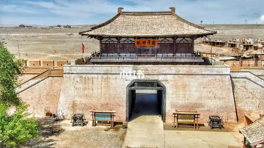 戈壁上的敦煌古城值不值得去