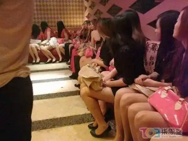 温州一男子带领导开房找小姐的悲惨下场