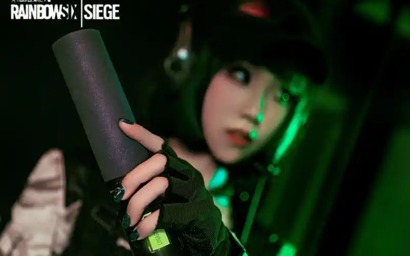 【彩虹六号ela】三分钟带你见识远距离疯狗喷